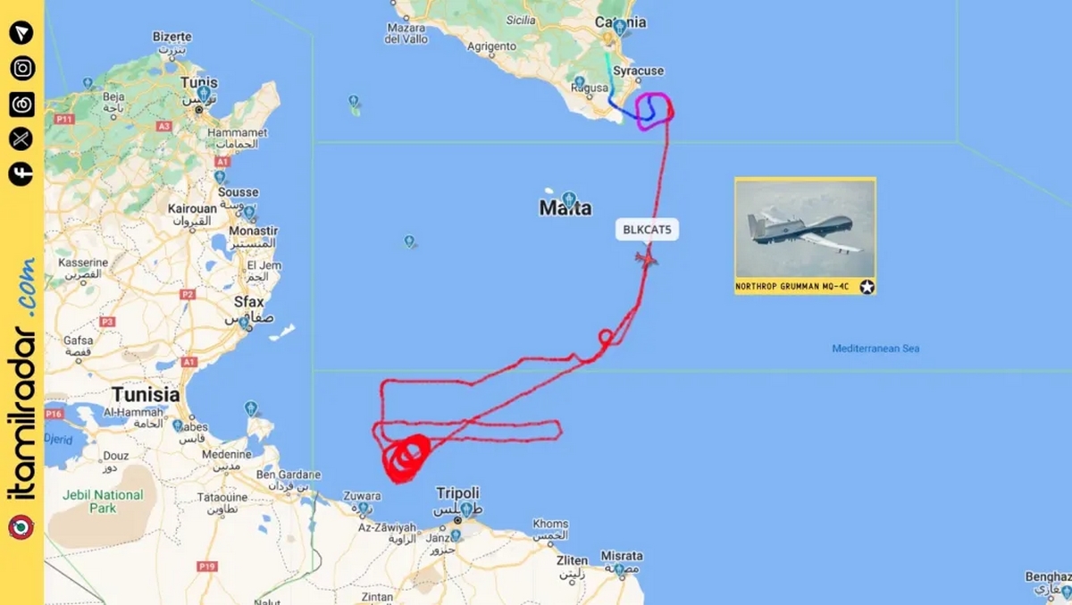 طائرة أمريكية دُون طيار تراقب الساحل الليبي وسط البحر المتوسط