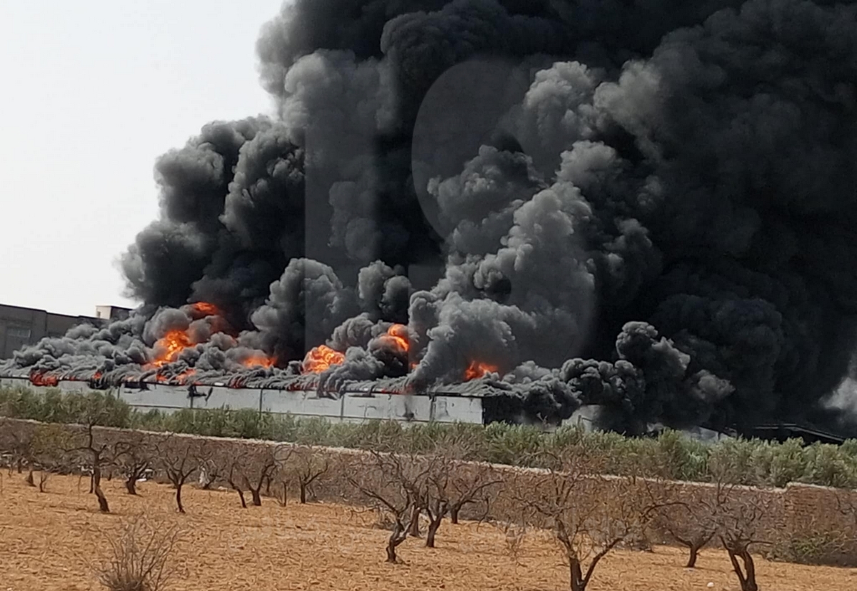 المعامل في صفاقس وسط العمران...سارة عبدالمقصود