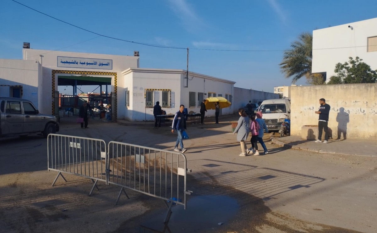 اليوم بصفاقس :إقبال قياسي شهدته السوق الأسبوعية بالشيحية وتنظيم محكم لعملية  الانتصاب