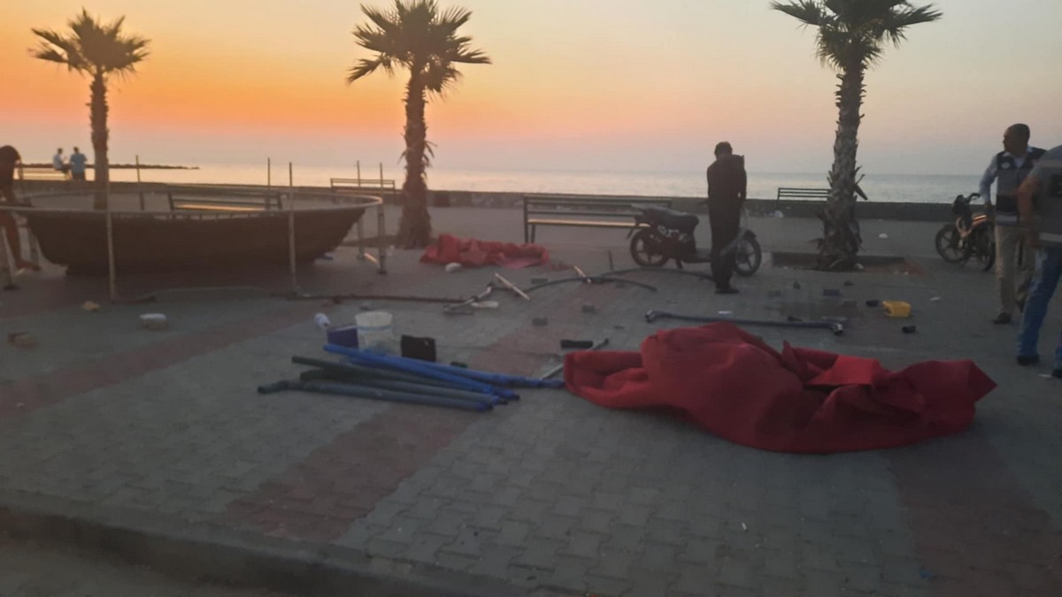 إزالة كافة مظاهر الانتصاب الفوضوي بشاطئ الكازينو