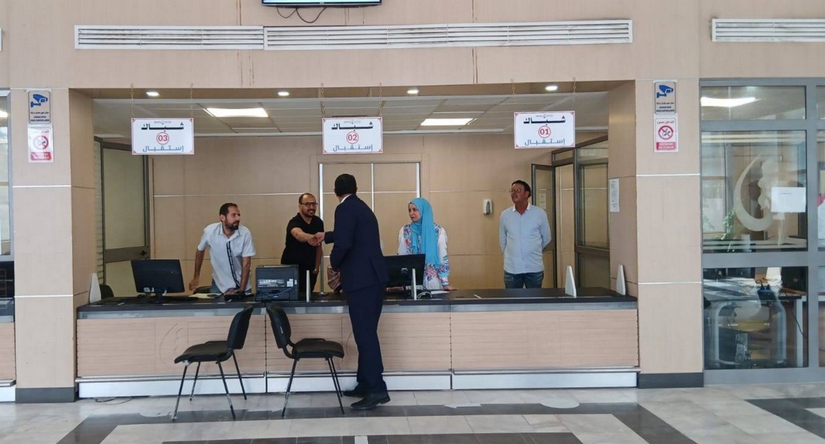 والي قفصة يؤدي زيارات ميدانية لعدد من المنشآت والمؤسسات الحيوية
