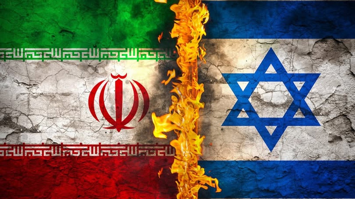 بين ذكاء الصقر وصبر الثعبان : تأمل في ميزان القوة بين إسرائيل وإيران...اشرف المذيوب