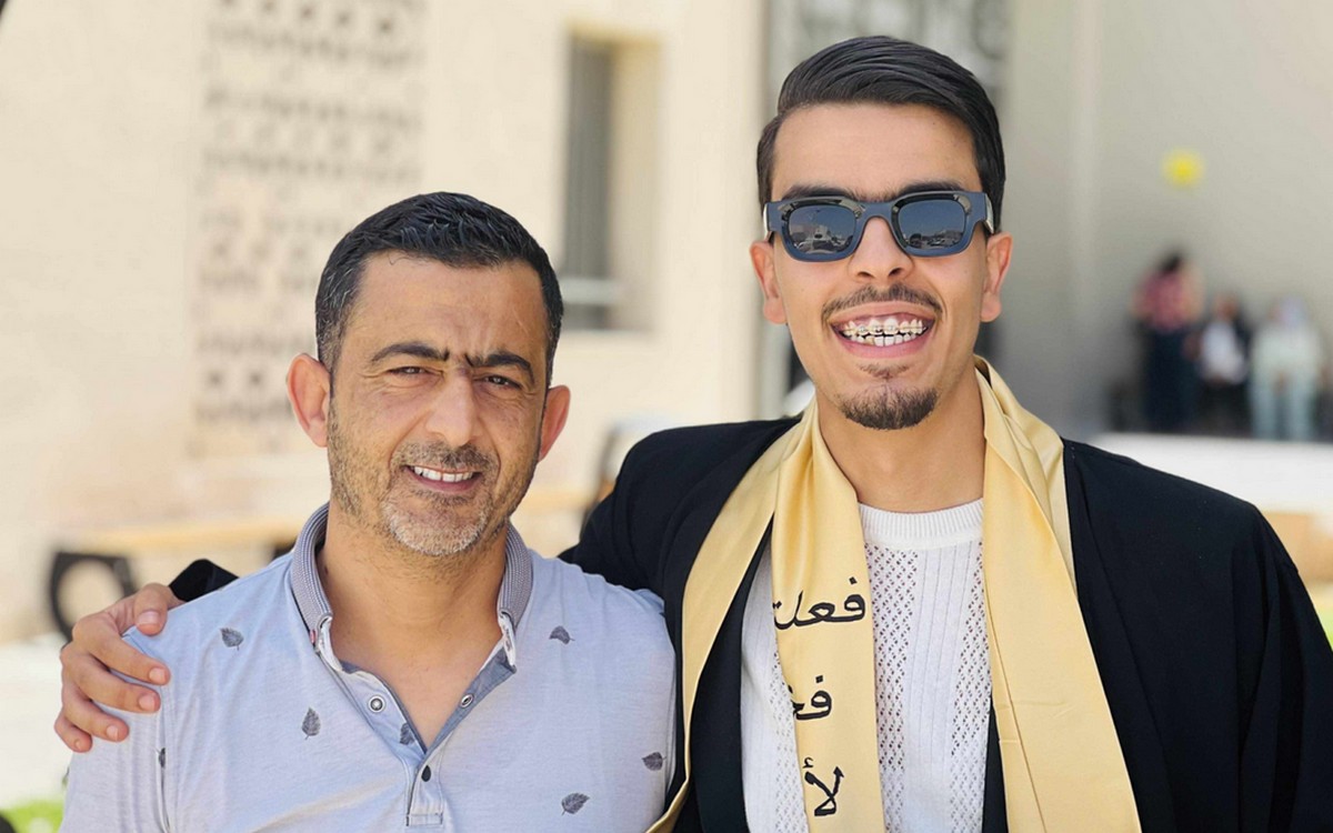 الف مبروك ….ايّاد السويح يتحصل على الاجازة في المحاسبة