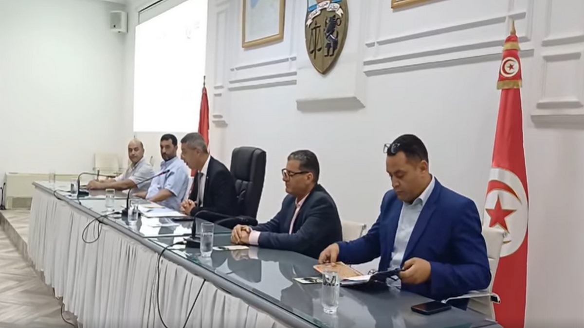 بنزرت ملتقى حواري واعلامي حول أهمية برنامج الفلاحة العائلية.