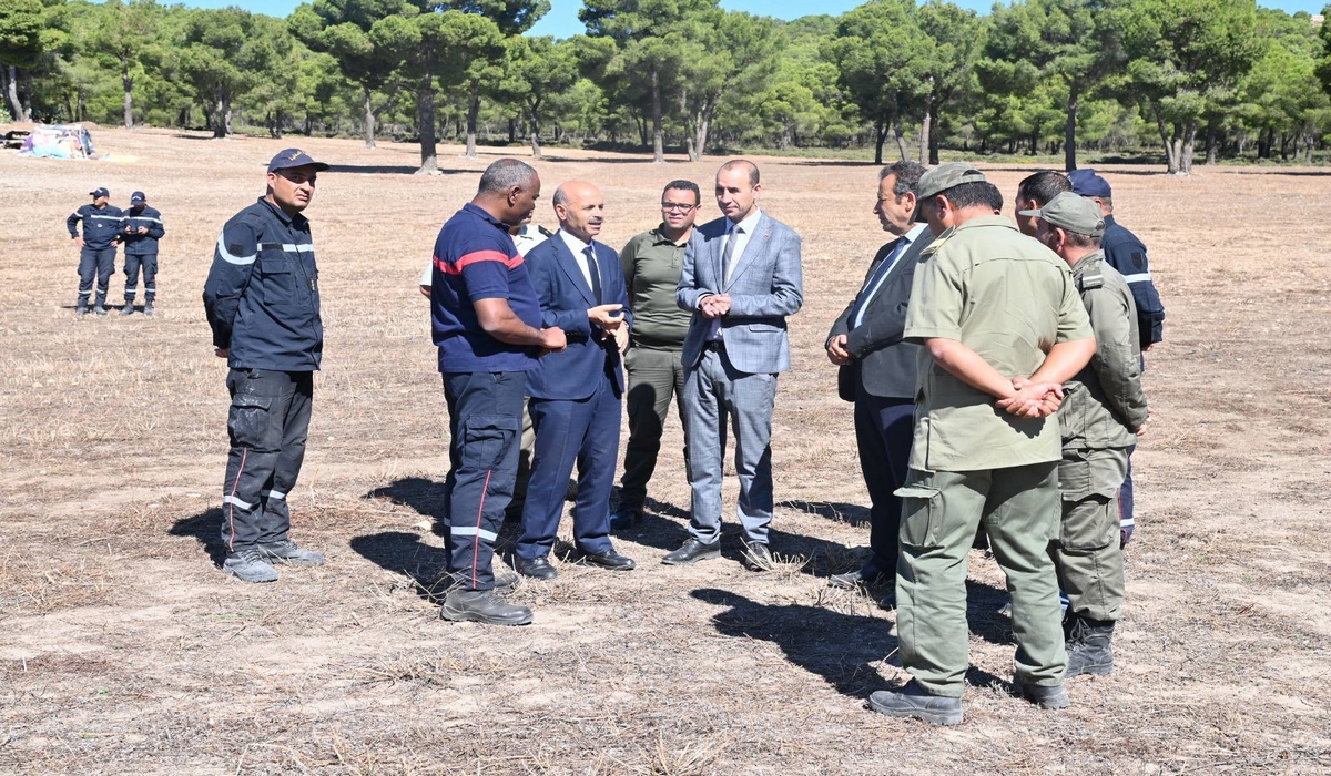 المدير العام للديوان الوطني للحماية المدنية يعاين التدخلات والأضرار بالمناطق التي إندلعت بها الحرائق