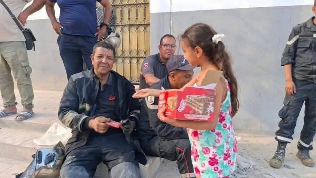 حين تمدّ الطفولة يدها إلى البطولة… وتُطعم النار بالحب…اشرف المذيوب