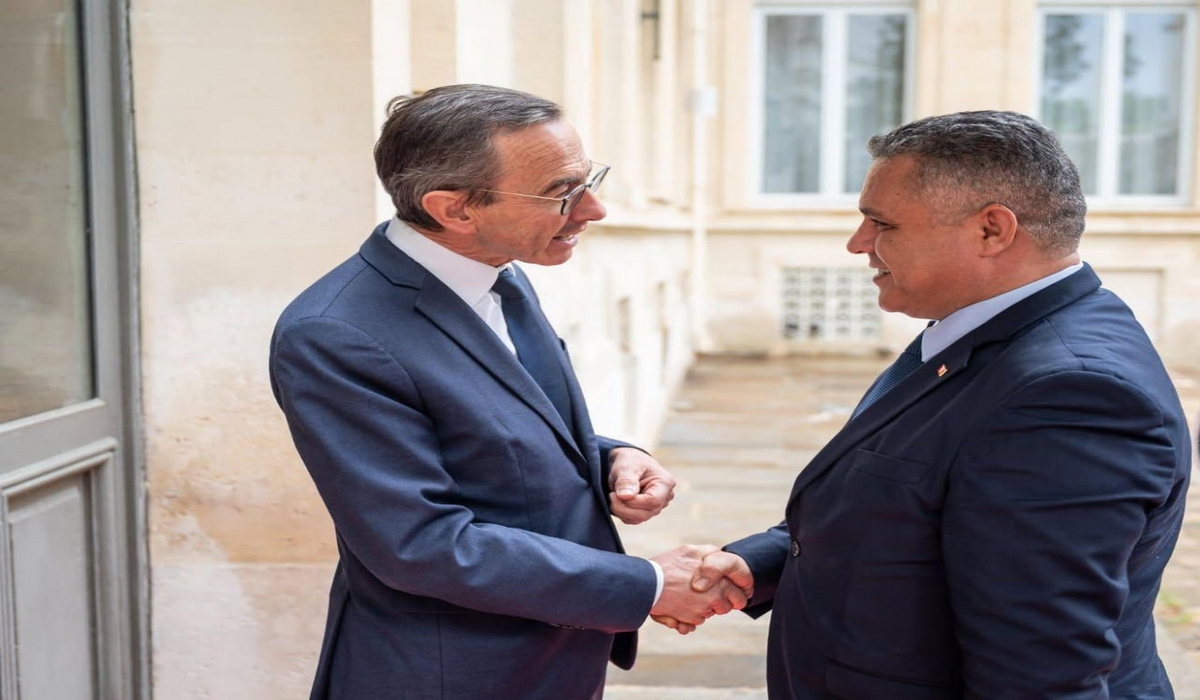 وزير الداخلية يؤدي زيارة عمل إلى فرنسا