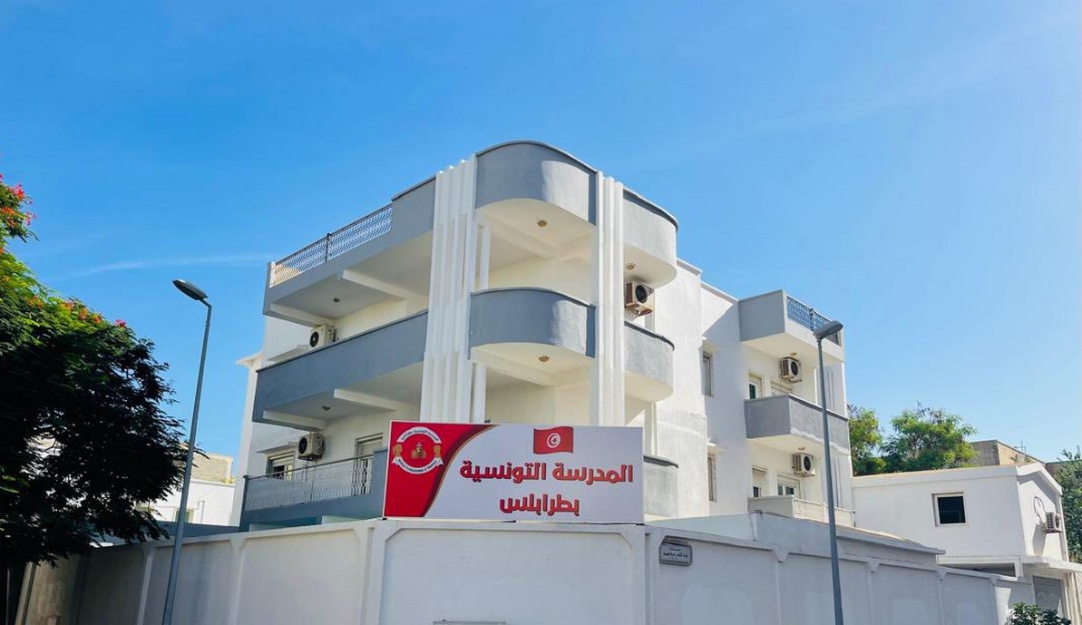 “قرار جديد يضاعف الصعوبات… مستقبل أبناء الجالية التونسية في ليبيا إلى أين؟”