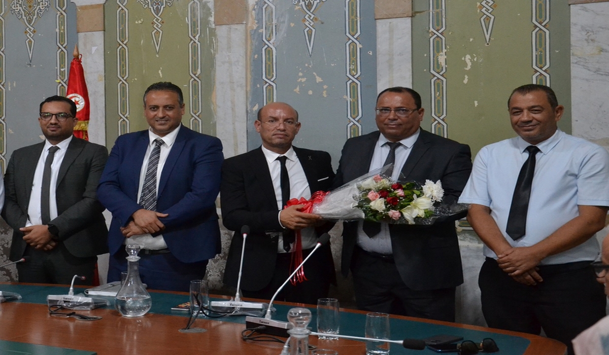 فرحات برّيك يتسلم مهام الكاتب العام الجديد لبلدية صفاقس