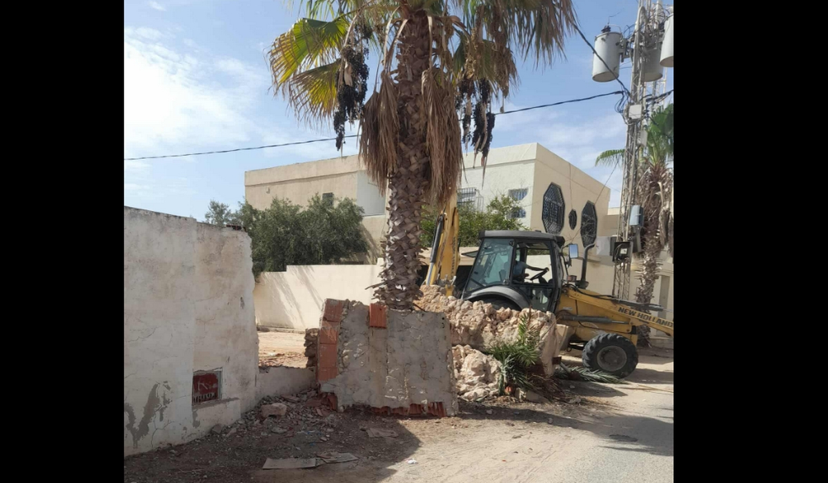 صفاقس بلدية العين تُنفذّ 7 قرارات بين هدم وغلق وإزالة