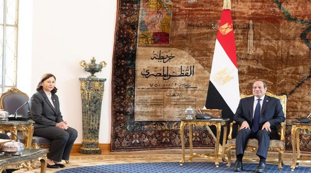 الرئيس المصري عبد الفتاح السيسي يستقبل رئيسة الحكومة التونسية