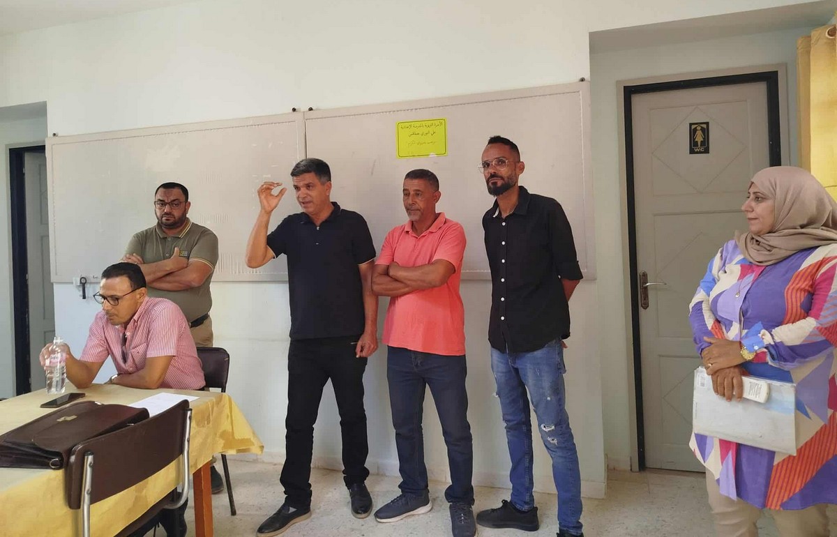 اثر  الاعتداء على القيم العام باعدادية علي  النوري :وقفة  احتجاجيّة لاسلاك التربية بصفاقس الغربية