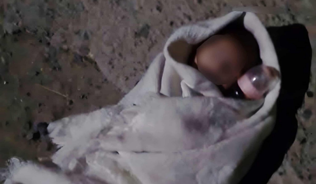 صفاقس : امرأة من دولة مجاورة  تترك  رضيعا في جامع سيدي اللخمي  وتختفي