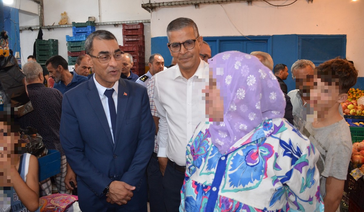 والي سوسة  يشرف  على عملية  مراقبة بعض  الاسواق