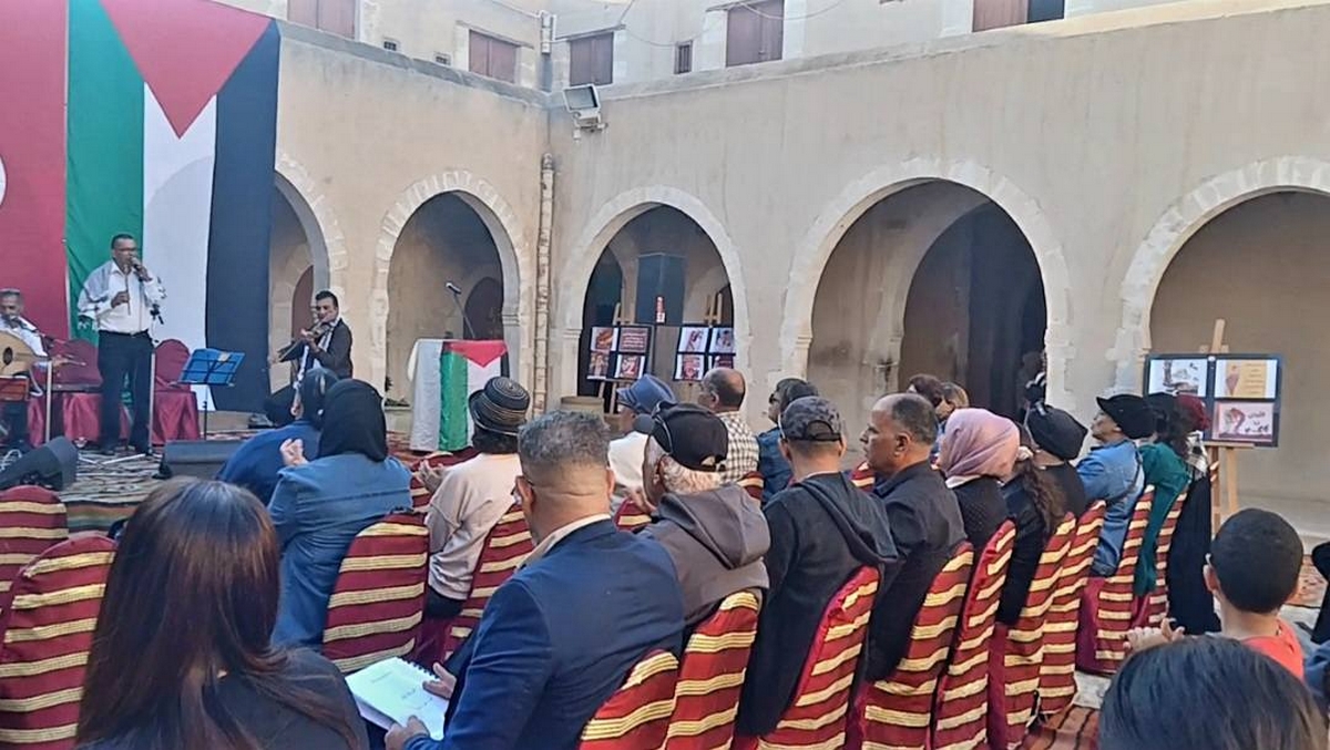 أمسية موسيقية شعرية في فندق الحدادين: صفاقس تنبض شعراً وموسيقى من أجل فلسطين