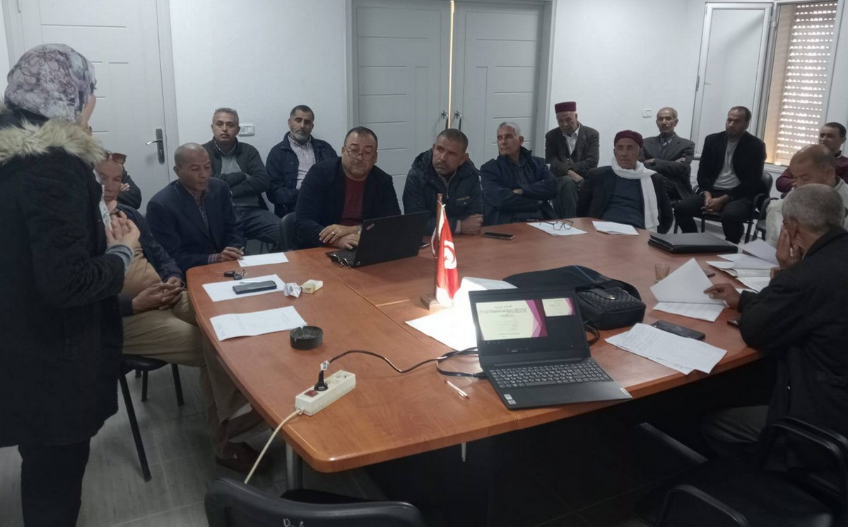 صفاقس: الأيام الإعلامية حول تثمين مادة المرجين بغراسات الزياتين