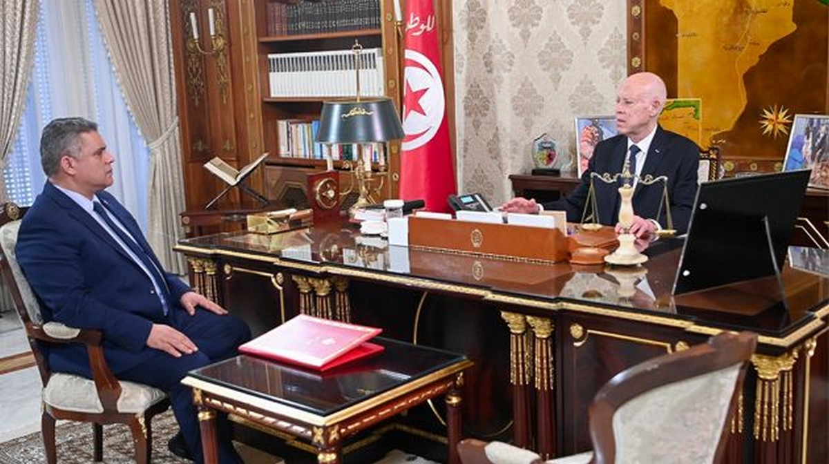 سعيّد لوزير الداخلية: تراكم الفضلات لا هو طبيعي ولا بريء