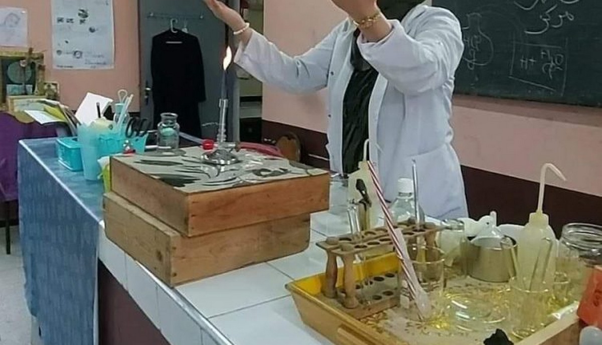 صفاقس : تلاميذ  البكالوريا في إحدى المعاهد يحتجون