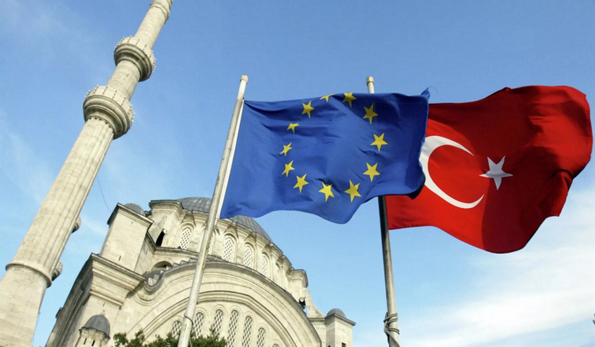 المفوضية الأوروبية: مفاوضات انضمام تركيا إلى الاتحاد الأوروبي 
