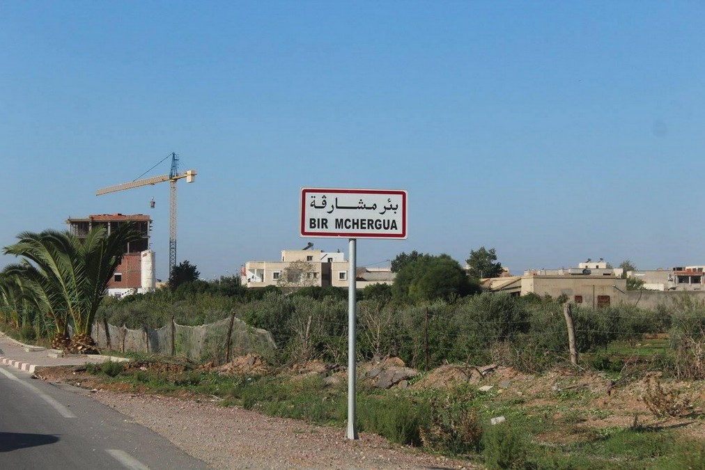 زغوان: استياء أهالي بئر مشارقة محطة من تردي وضعية الانهج بالجهة.