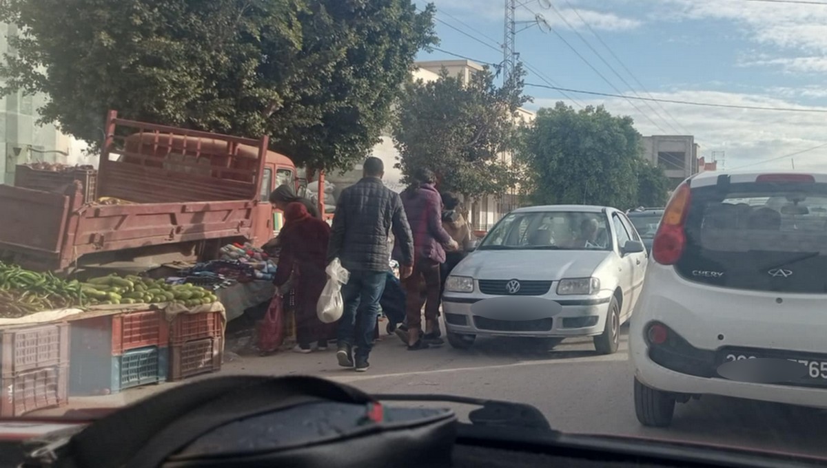 صفاقس : بلاغ بلدية  الشيحية بايقاف  نشاط سوق الخميس مجرّد  حبر على  ورق