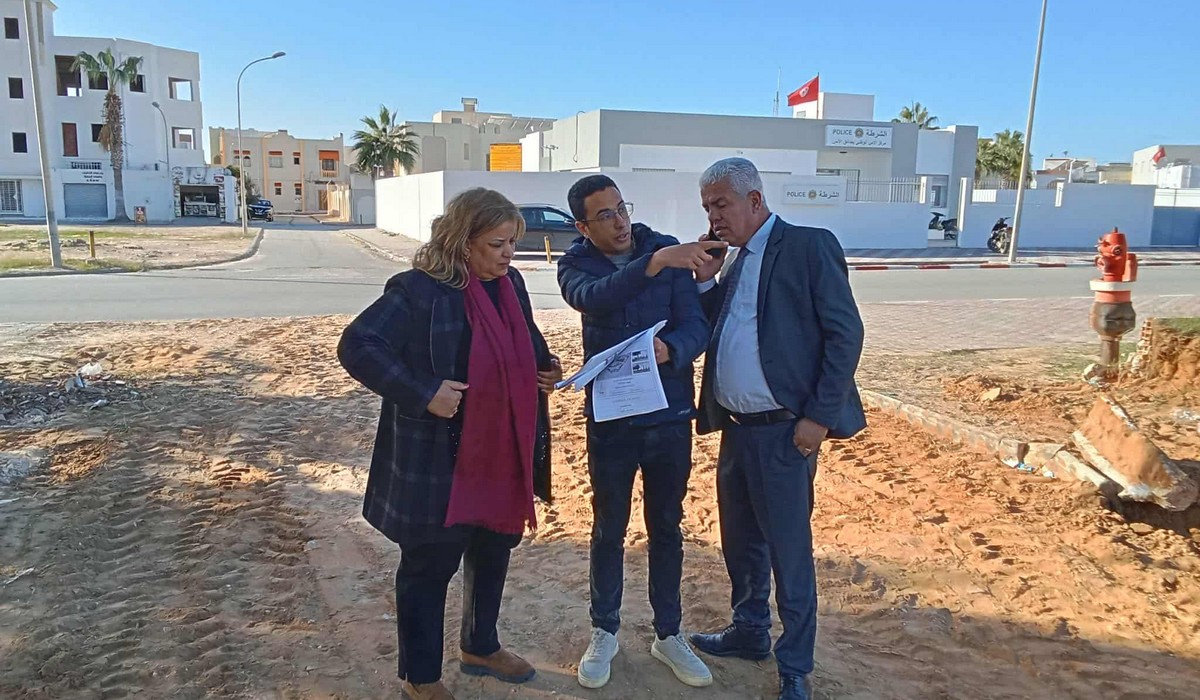 صفاقس : معتمدة ساقية الزيت  تتفقد  الاشغال في حي  الانس