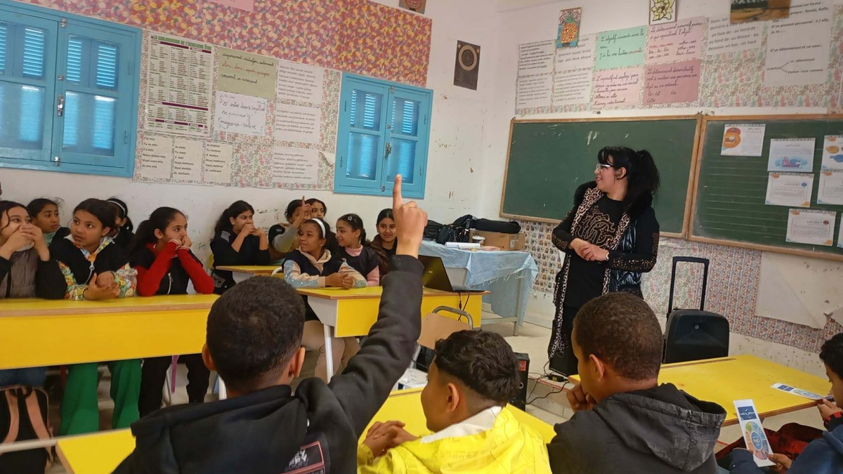 المركز الجهوي للإعلامية الموجهة للطفل بتوزر ينظم نشاطا تحسيسيا