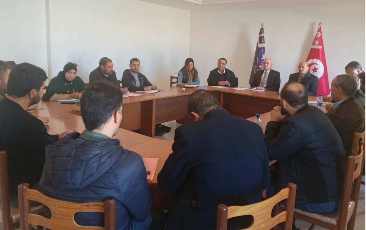 القيروان : جلسة عمل حول حلحلة الاشكاليات العالقة ببلديات سيسب ،الذريعات ، رقادة ، الشوايحية