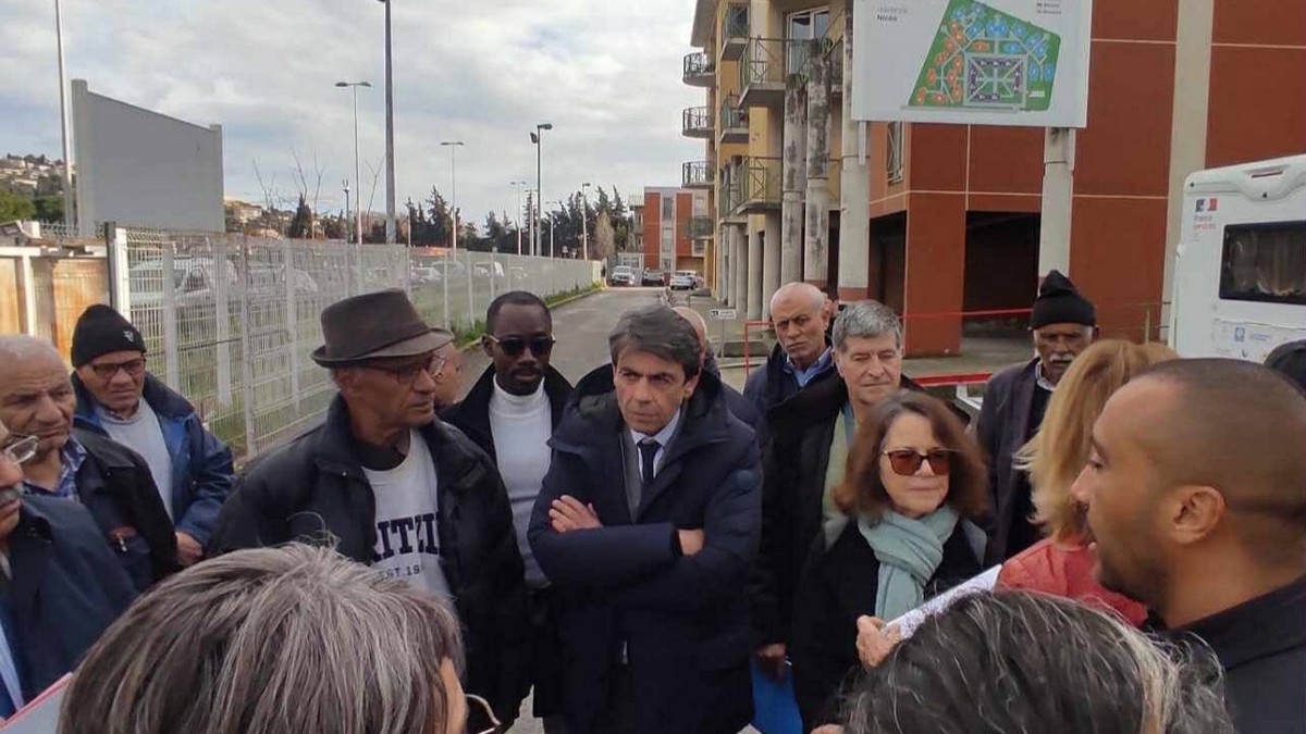 القنصل العام بنيس يتابع أوضاع وظروف إقامة المتقاعدين التونسيين بمبيت Adoma Nicea