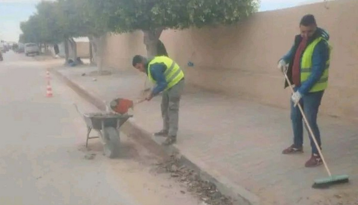 صفاقس : لماذا  لا  تقتني  بلدية ساقية  الدّائر شاحنات  كنس آليّة؟