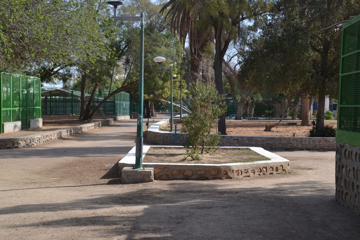 صفاقس حديقة التوتة بحاجة الى المزيد من العناية!