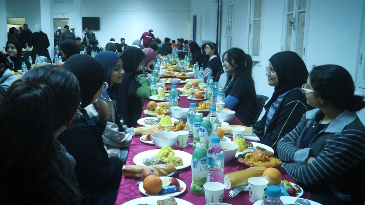 مدنين: افطار جماعي بالمعهد النموذجي لفائدة التلاميذ المقيمين بثلاث مؤسسات تربوية