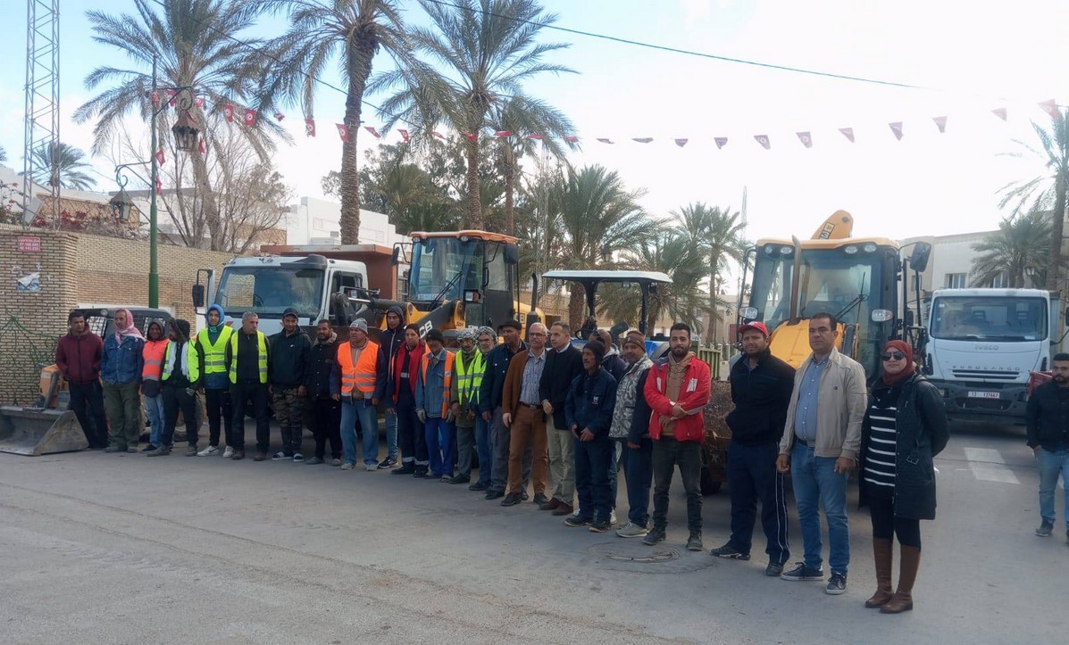 توزر: حملة  نظافة بمناسبة  عطلة الربيع وعيد الاضحى