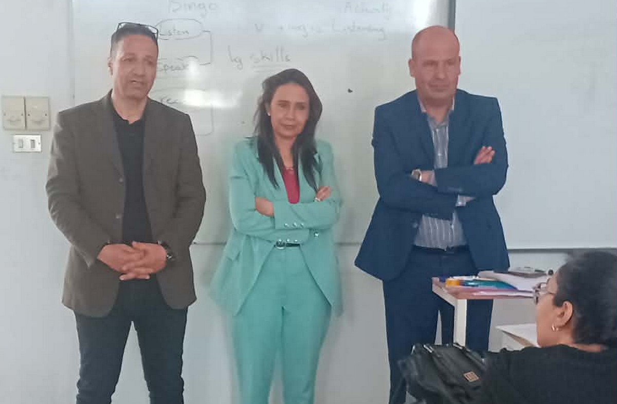 صفاقس : دورة  تكوينية في  اللغة الانجليزية لفائدة مدرسي المرحلة الابتدائيّة