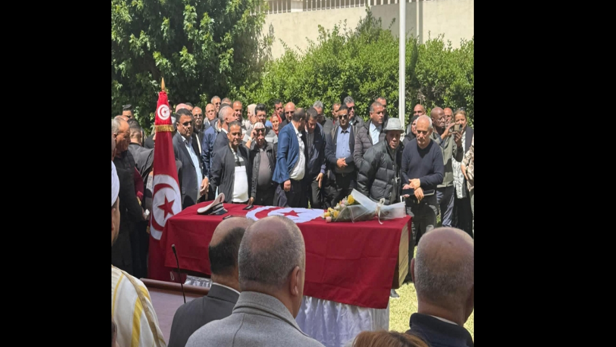 صفاقس اليوم في موكب تأبين مهيب باشراف والي الجهة تودع المعتمد لسعد الورتاني