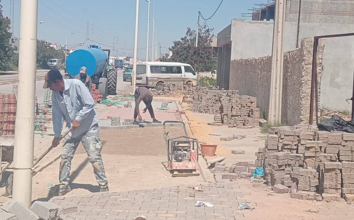 صفاقس : محطّة النقل الجماعي بتنيور مشكلة  مرورية