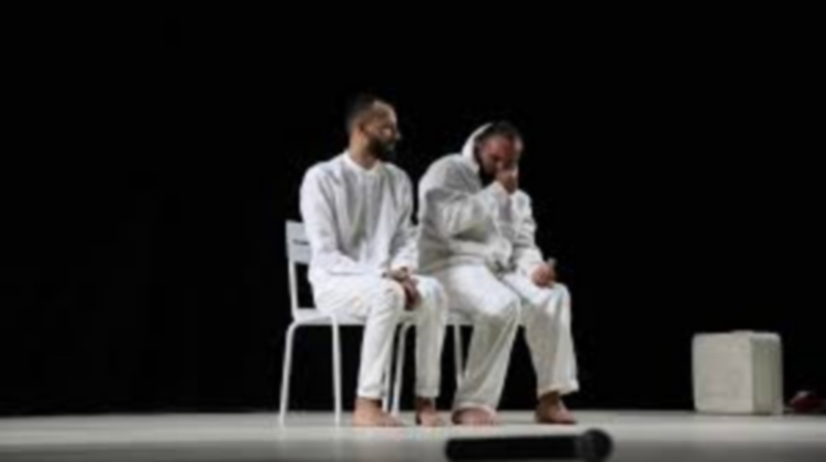 مسرحية 14/11 -النقاش لمعز القديري يوم الخميس 23 أفريل بمدينة الثقافة