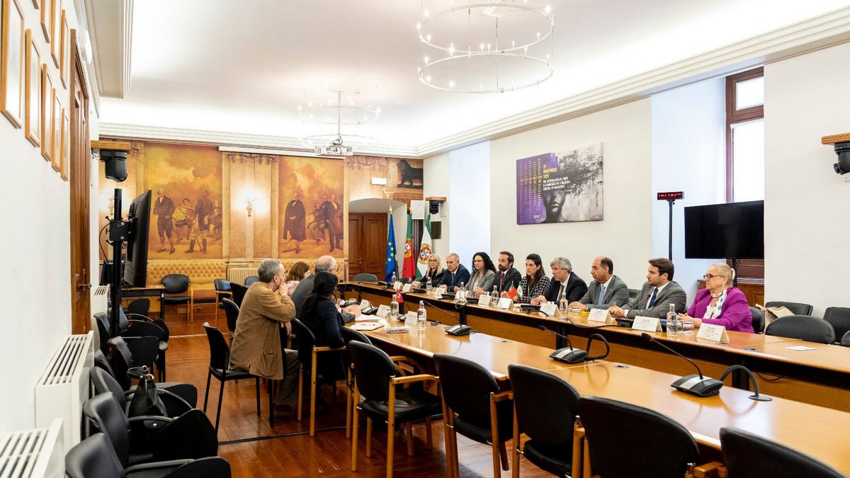 جمعيّة الصداقة البرلمانية البرتغالية التونسية تستضيف السفير نوفل هدية