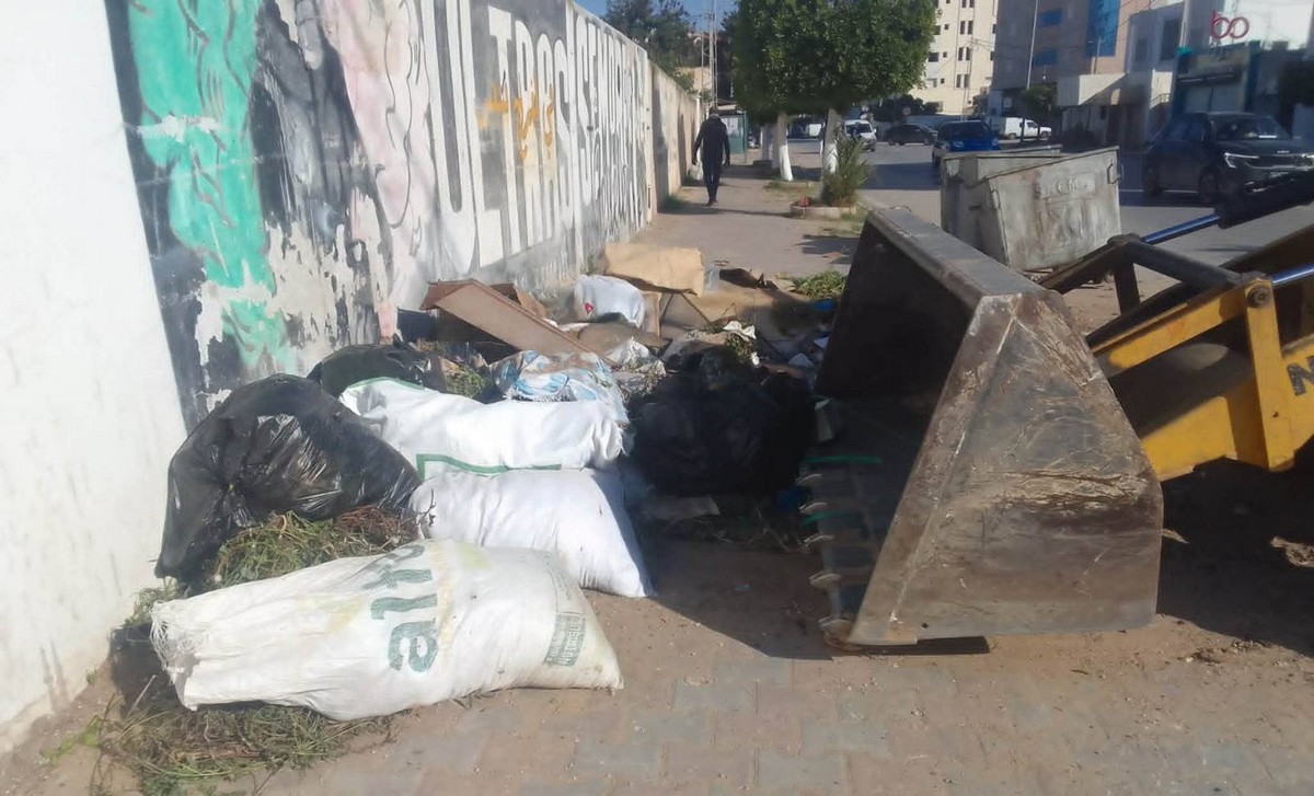 صفاقس :  تواصل تدخّلات  بلدية  العين  بيئيا