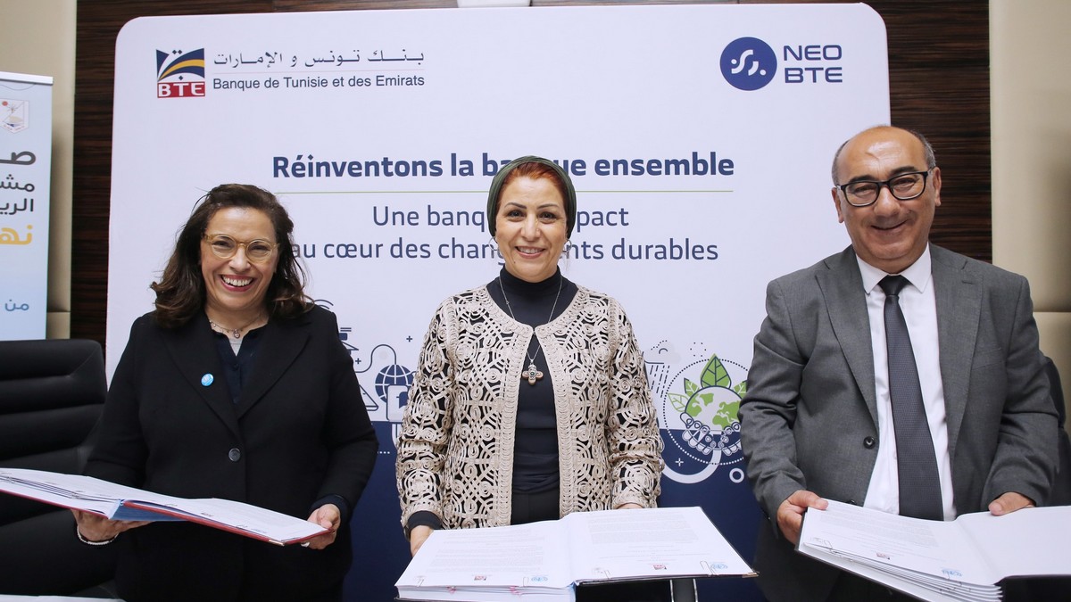 بلديّة قرقنة توقع مذكرة تفاهم تهدف إلى دعم تنمية ترابية مستدامة وشاملة وقادرة على الصمود في الأرخبيل