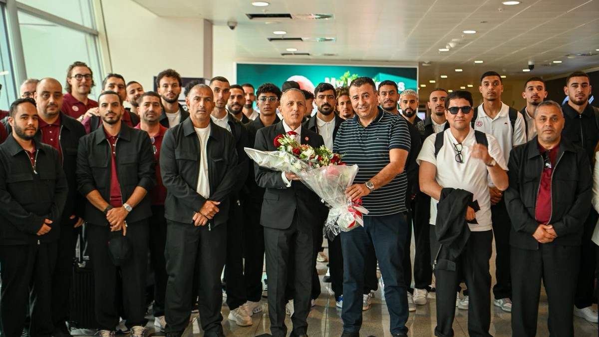 وفد المنتخب: