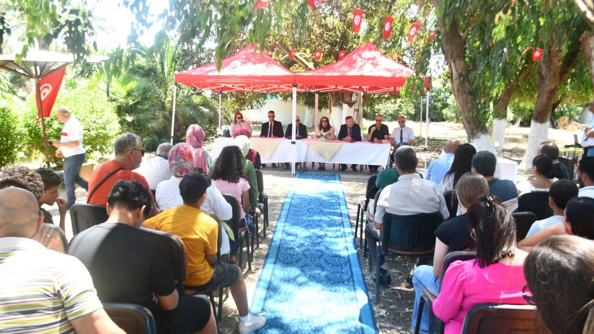 ا حفل تكريم المتوجين في النهائيات الوطنية للرياضة المدرسية والجامعية ومراكز النهوض .