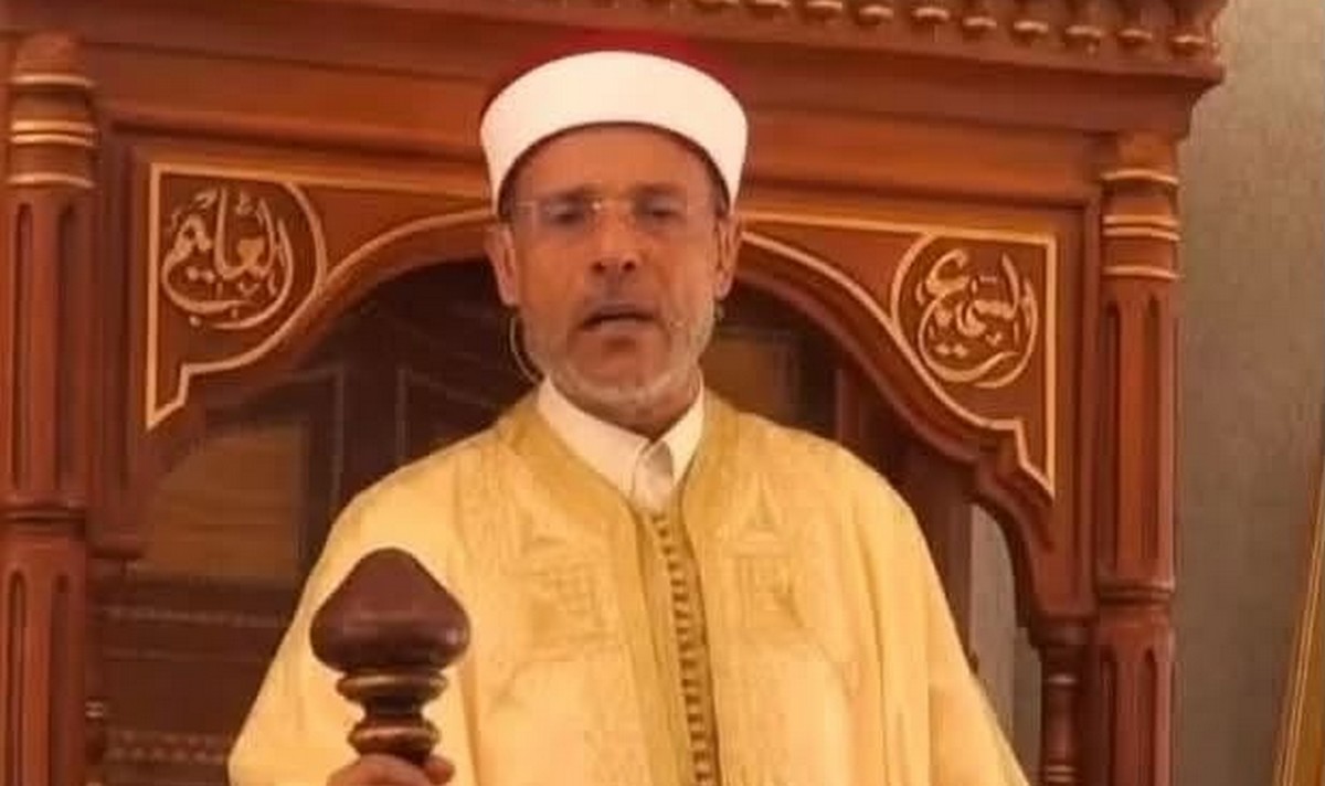 صفاقس : الغاء اعفاء  الشيخ فتحي  الرباعي