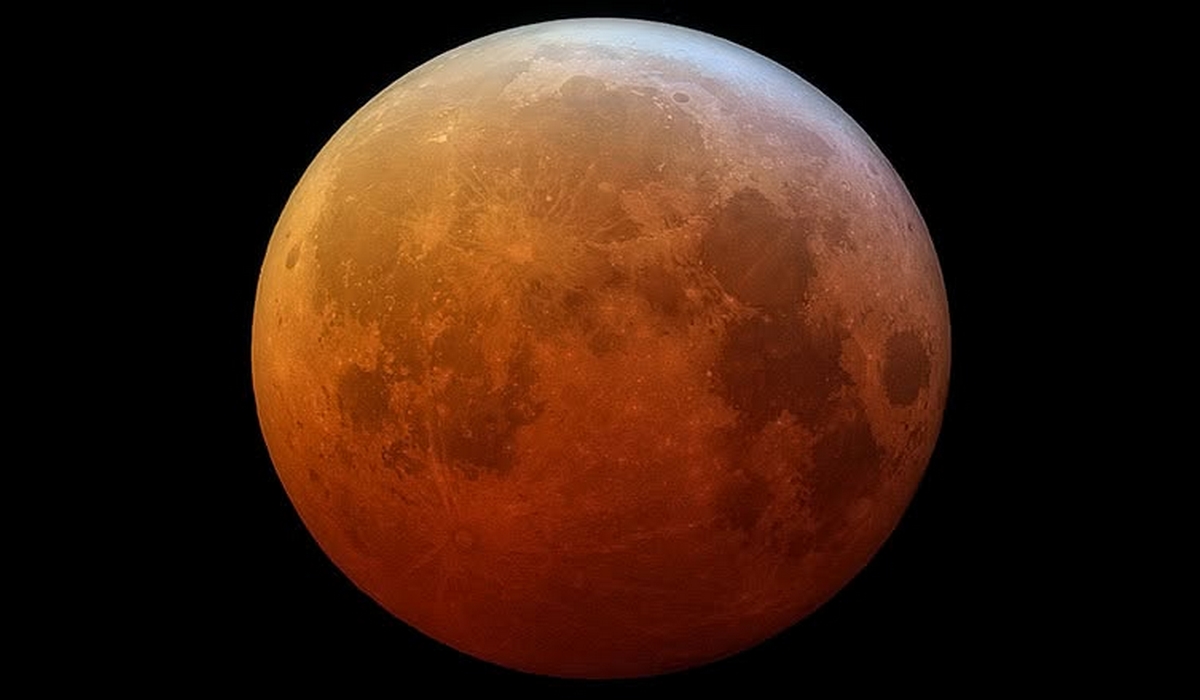خسوف جزئي للقمر فجر يوم الجمعة 28 أوت 2026