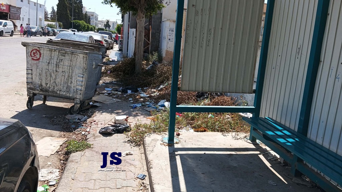 صفاقس: مصب للفضلات وبقايا الزبيرة بجانب محطة الحافلات بطريق العين