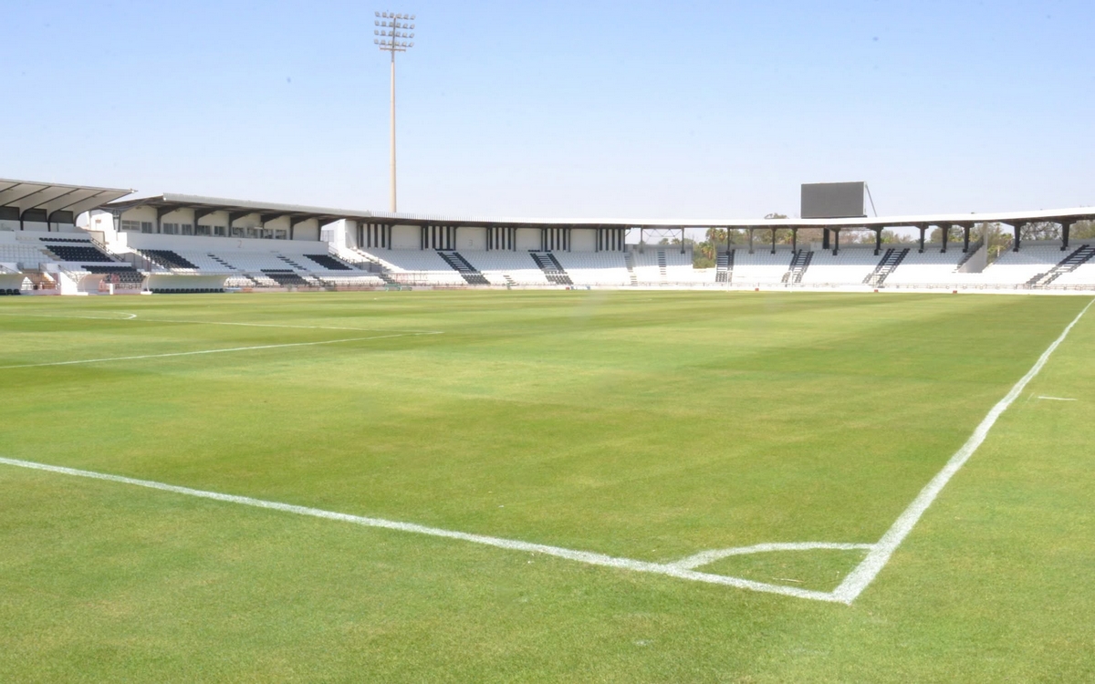 صفاقس ملعب الطيب المهيري جاهز لانطلاق الموسم الرياضي الجديد