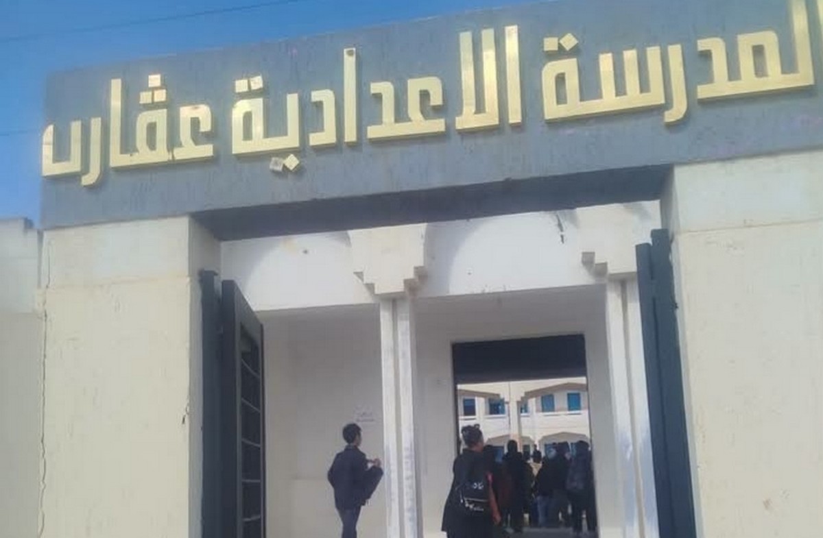 صفاقس بعد أسبوعين من الدراسة: من يُفسّر إعادة توزيع الأساتذة بإعدادية عقارب ؟