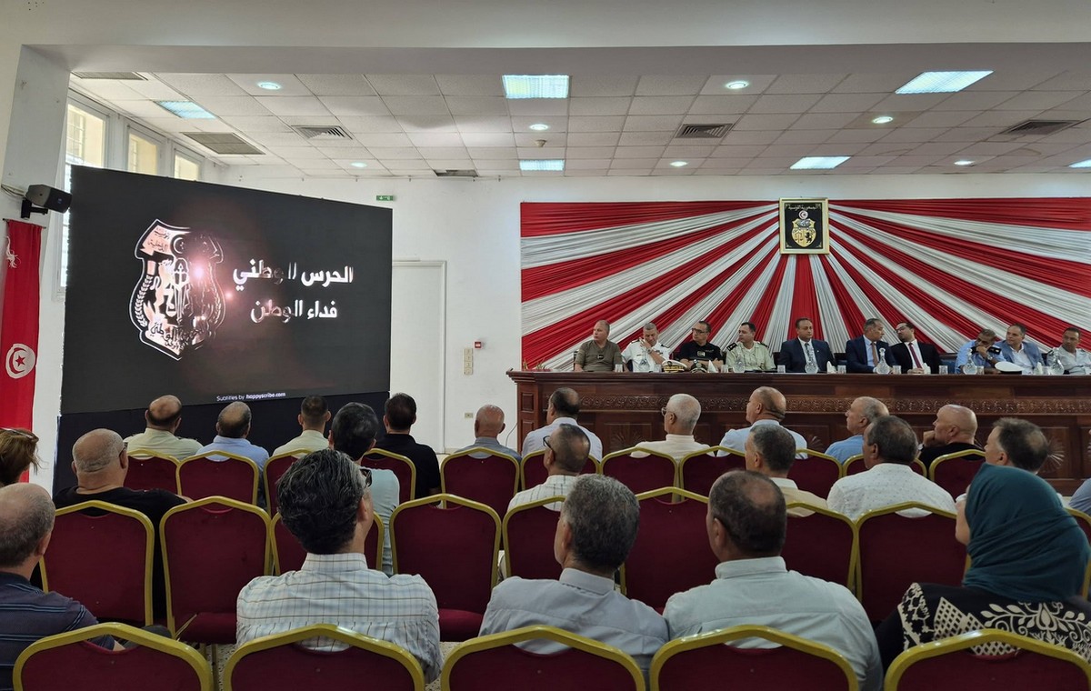 موكب احتفالي بمناسبة إحياء الذكرى السبعين لانبعاث سلك الحرس الوطني بولاية صفاقس